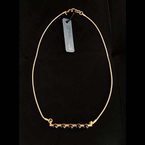 Madewell | Gold Bar Necklace - Picture 2 of 6